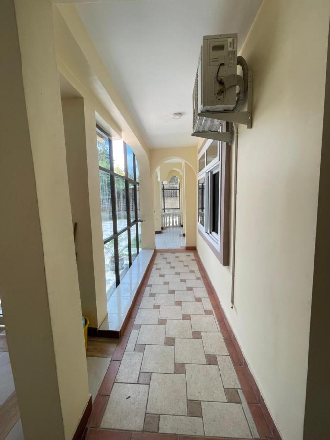 Moments Park Motel Dar es Salaam Ngoại thất bức ảnh