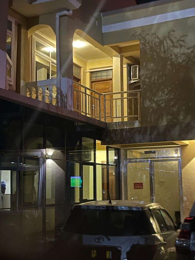 Moments Park Motel Dar es Salaam Ngoại thất bức ảnh
